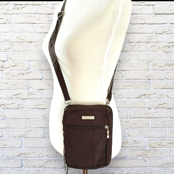 Baggallini Brown Crossbody Bag with Adjustable Strap - Picture 2 of 8